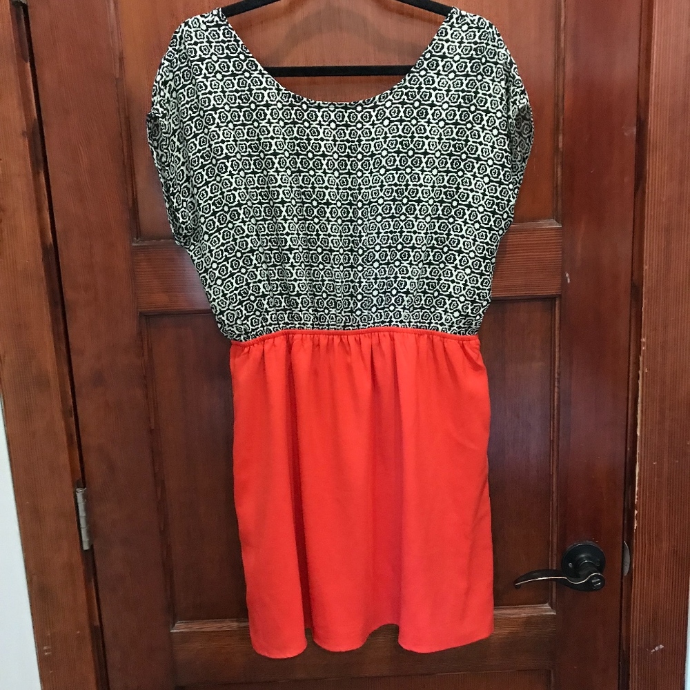 Patterned mini dress - Picture 4 of 5